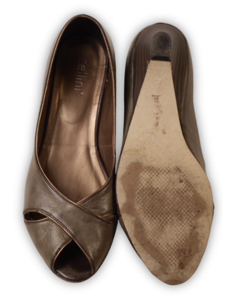 Groenbeige pump tweedehands schoenen dames