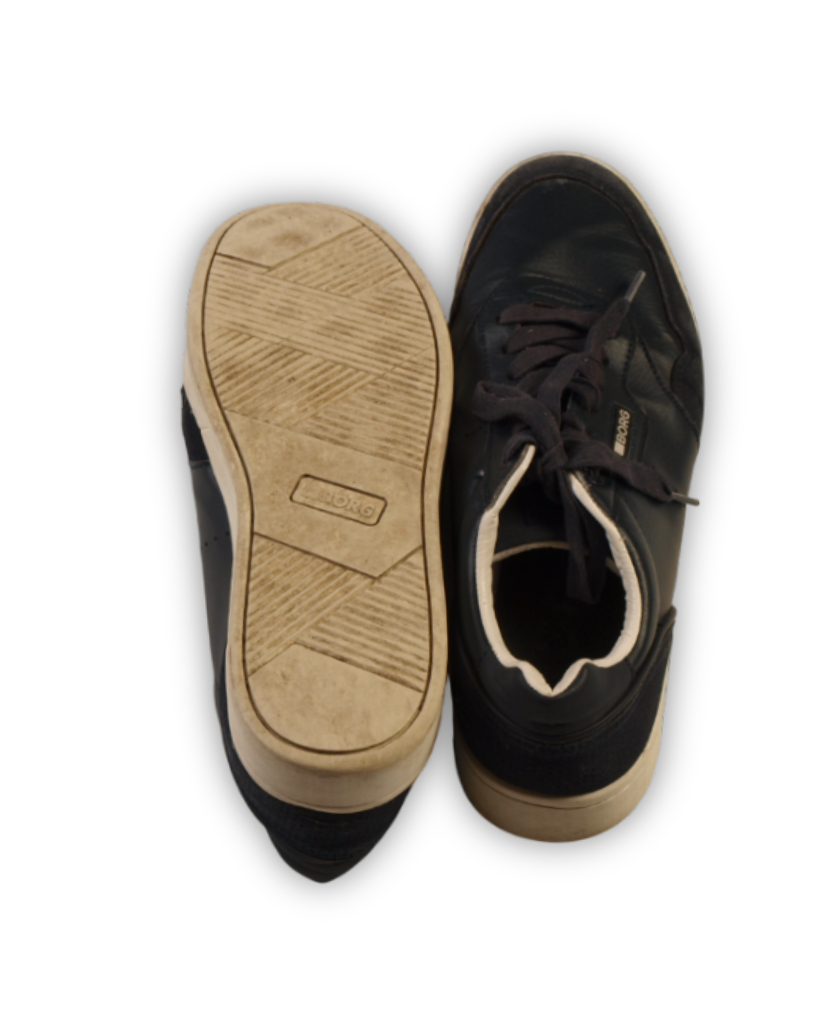 tweedehands sneakers heren donkerblauw